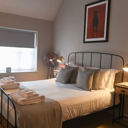 آشفورد The Wife Of Bath Restaurant With Rooms المظهر الخارجي الصورة
