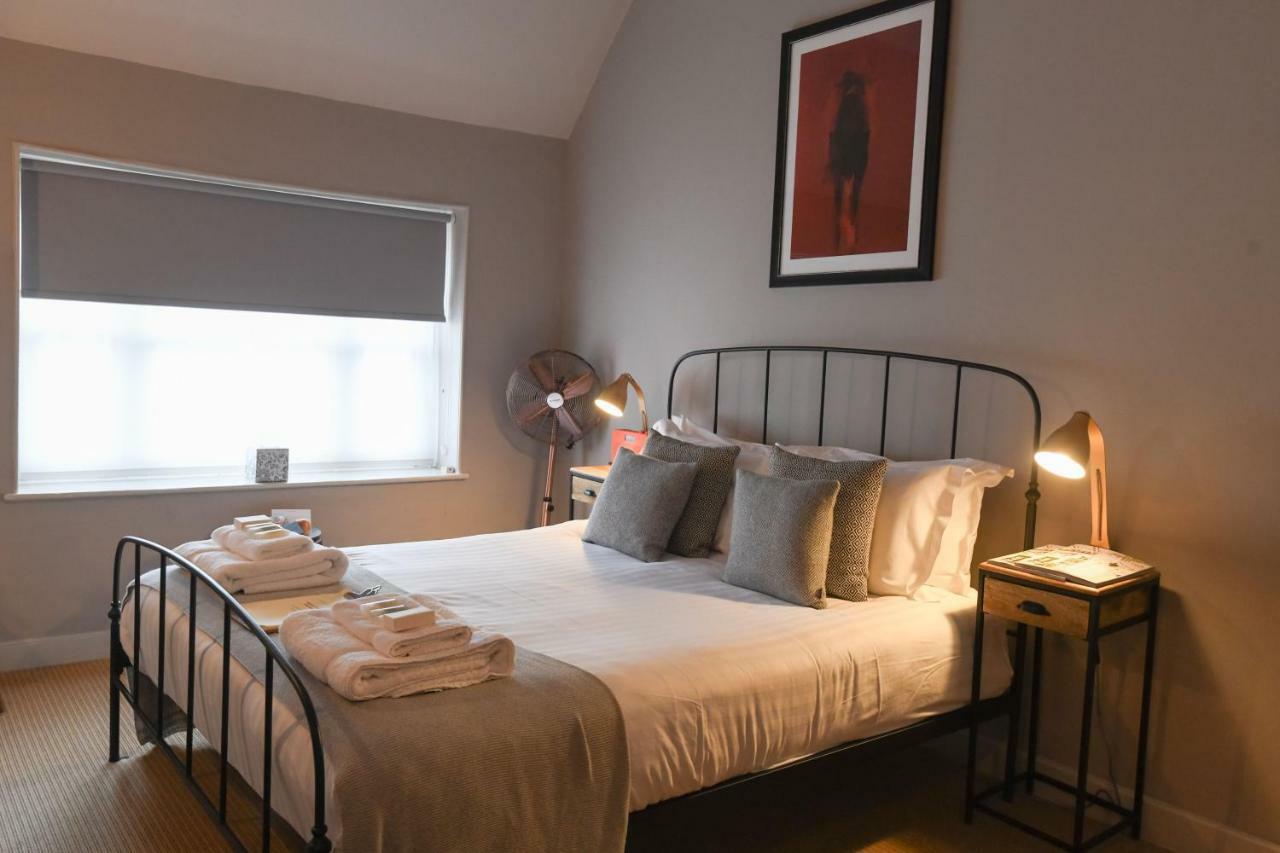 آشفورد The Wife Of Bath Restaurant With Rooms المظهر الخارجي الصورة