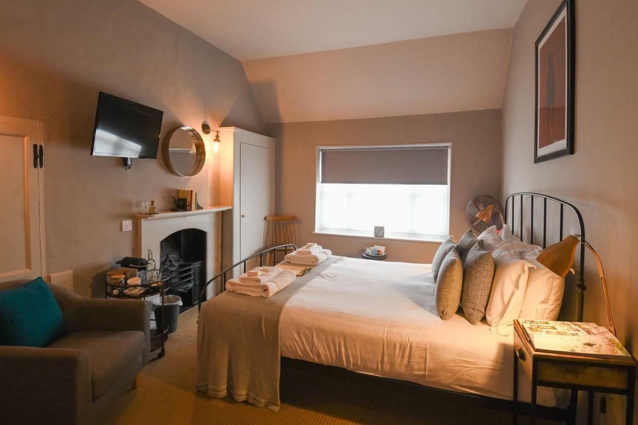 آشفورد The Wife Of Bath Restaurant With Rooms المظهر الخارجي الصورة